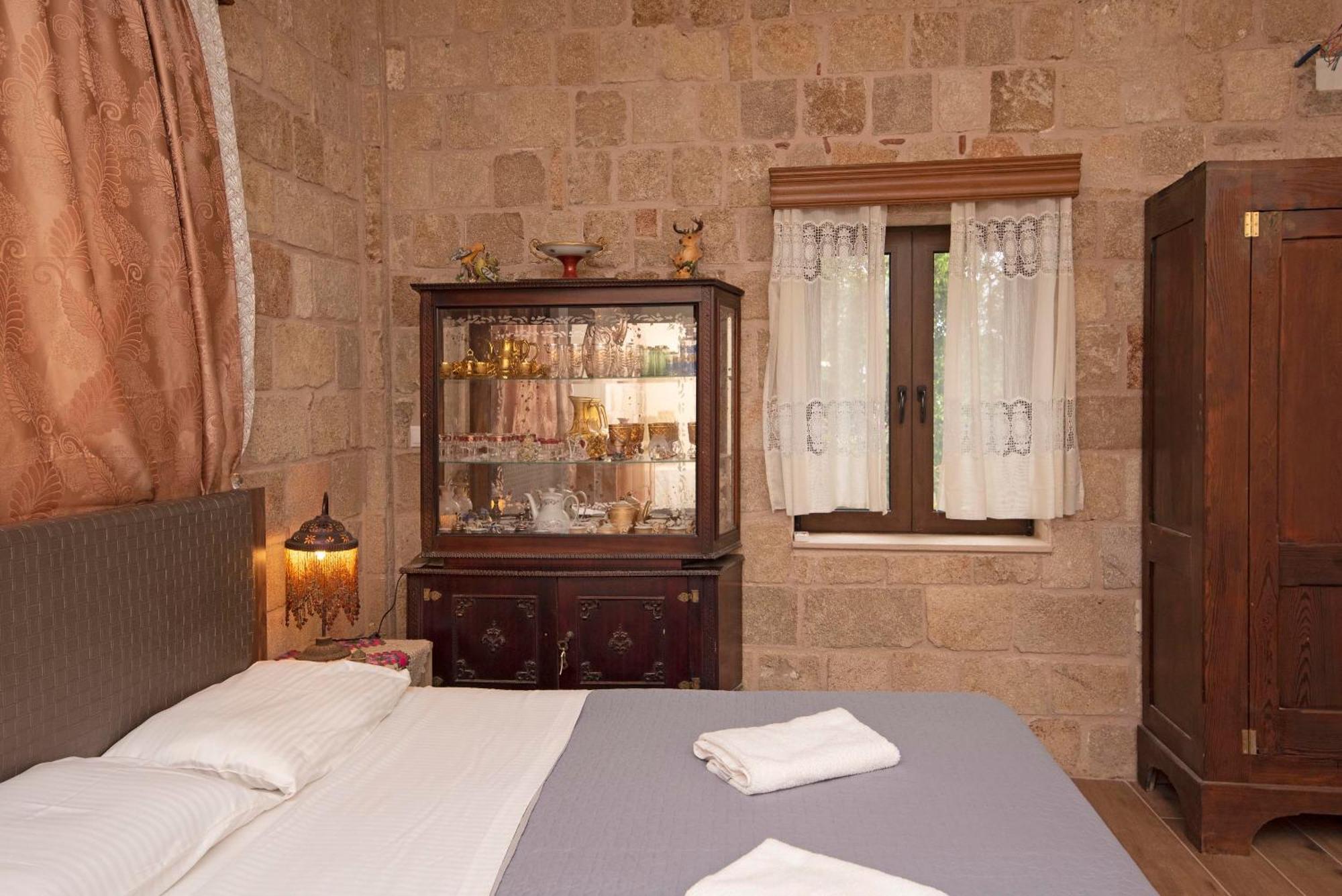 Arionos Rooms - Old Town Rhodes City Ngoại thất bức ảnh